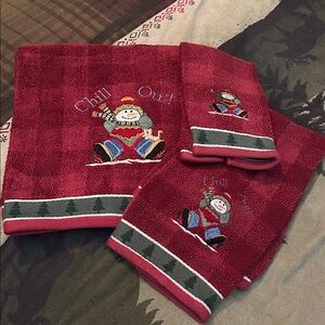Burgundy Snowman Embroidered Towel Set